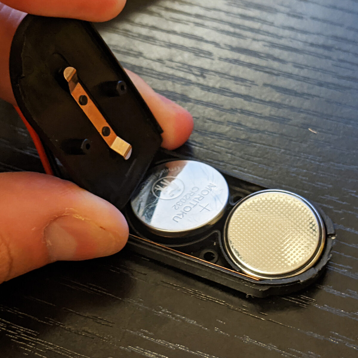 直列6Vのコイン電池ケースを『ダミーコイン電池』で3V仕様にする（CR2032用） – マイコン技術Navi